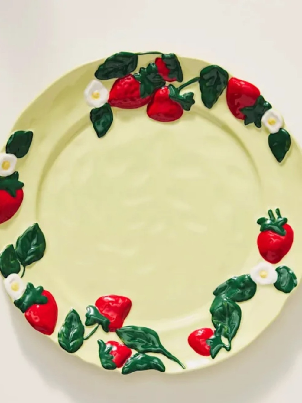 Anthropologie Foster icon stoneware Chartreuse Strawberry Rim Ceramic Plate